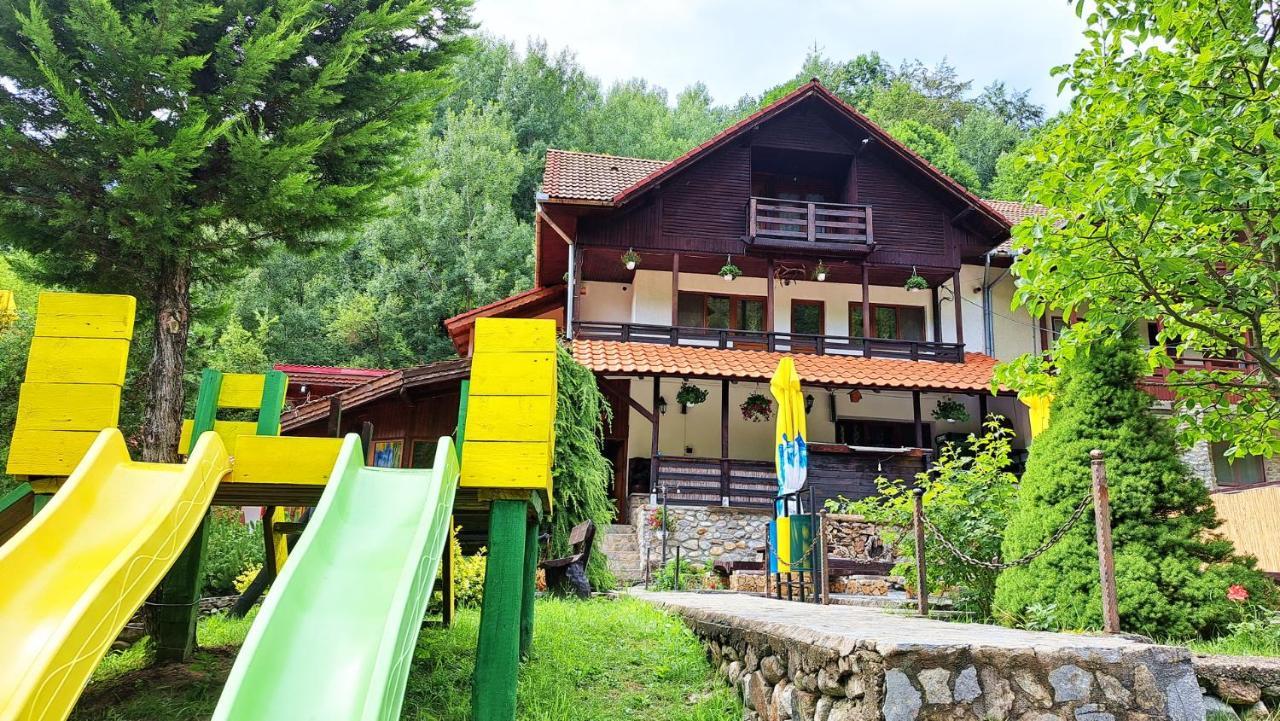 Hanul Vanatorului Gureni Exterior photo
